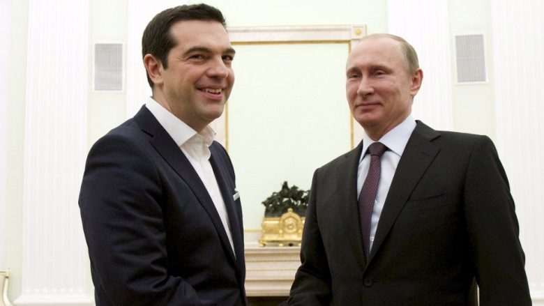 Putin pret Tsipras në Moskë, gati të tejkalojnë tensionet mes dy shteteve