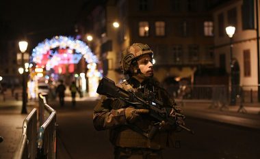 Dy të vrarë dhe 11 të plagosur në Strasburg (Foto/Video)