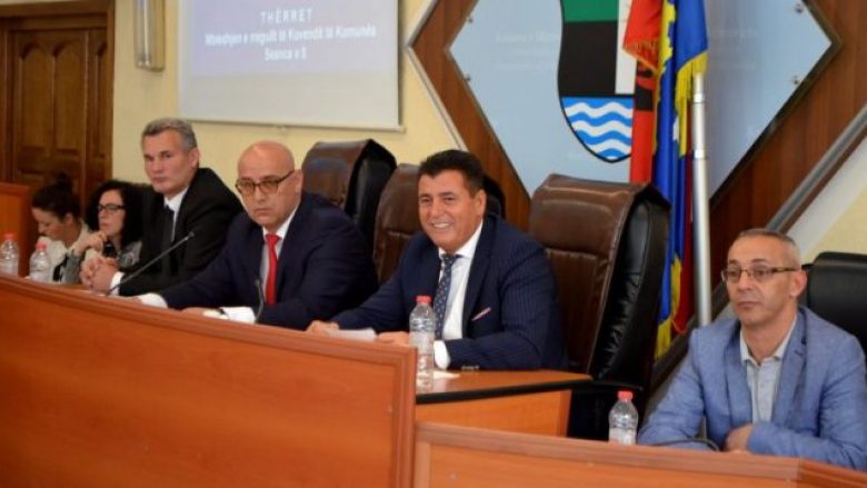 Kuvendi i Mitrovicës miraton nismën për bashkimin e qytetit, Bahtiri tregon se cilët liderë e kanë mbështetur këtë iniciativë