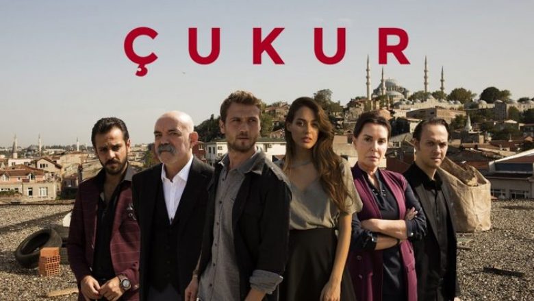 “Çukur”, seriali më i mirë i vitit në Turqi