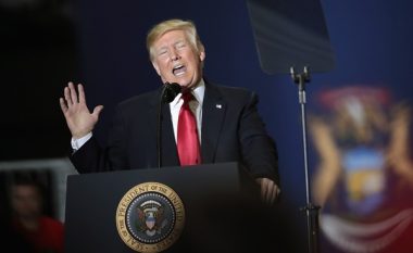 Trump e quan veten “Njeri i Tarifave” – kërcënon të rifillojë luftën tregtare, nëse bisedimet me Kinën dështojnë