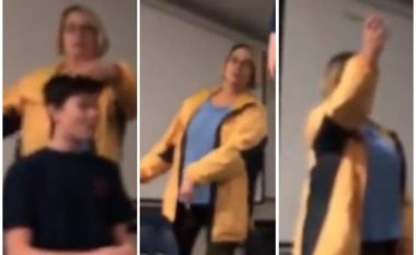 Mësuesja filmohet duke ia prerë nxënësit flokët në klasë derisa këndonte himnin e SHBA-ve, arrestohet nga policia (Video)