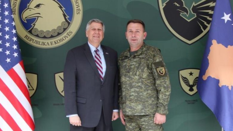 Komandanti i FSK-së  priti ambasadorin e ri të SHBA-ve