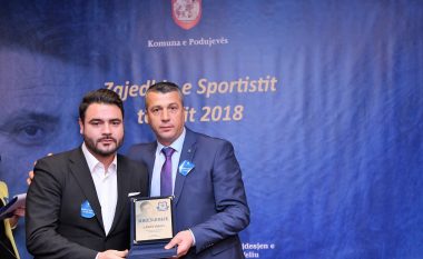 Komuna e Podujevës zgjedh më të mirët: Ceremonia në nderim të veprës jetësore të Fadil Vokrrit