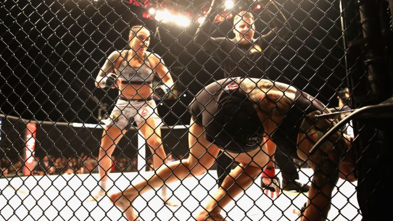 Amanda Nunes shokon botën e UFC-së, mposhtë ikonën Cris Cybod me nokaut pas 51 sekondave
