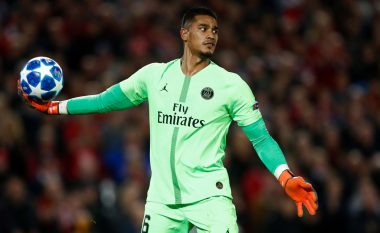 Zyrtare: PSG blindon portierin Areola