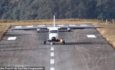 Aterrimet e vështira në aeroportin e shkurtër të Himalajeve, me pistë prej vetëm 30 metrash (Video)