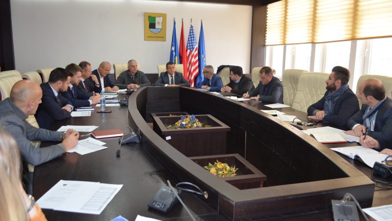 Bahtiri paralajmëron peticion të qytetarëve për bashkimin e Mitrovicës