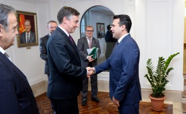 Zaev në takim me eurodeputetët, shprehin mbështetje për fillimin e bisedimeve të Maqedonisë me BE-në