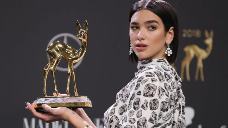 Dua Lipa është artistja më e transmetuar këtë vit në Mbretërinë e Bashkuar