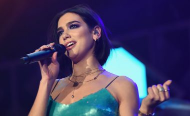 Dua Lipa është artistja e pestë më e dëgjuar e vitit, sipas 'Billboard'