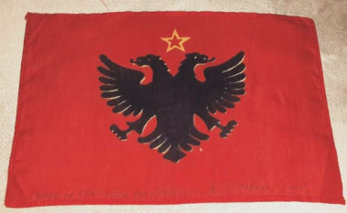 Flamuri shqiptar që shkoi në Hënë me “Apollo 15”