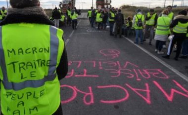 Rreth 43 mijë persona mbeten pa punë për shkak të protestave në Francë