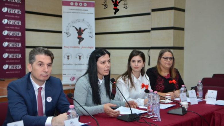 “Ruaj traditën, festo shqip”, mbledh bashkë studiues të folklorit dhe artistë
