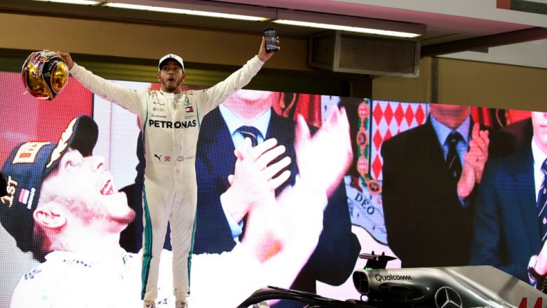 Viti i Lewis Hamilton, Formula 1 kalon në dominimin e Mercedesit