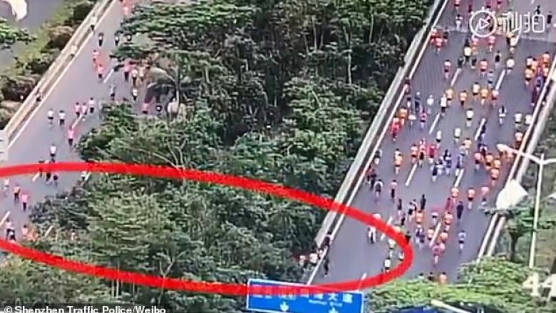 Maratonistët kinezë mashtruan duke hyrë nëpër rrugë më të shkurtra, organizatorët përgatiten mirë për edicionin e ri (Video)