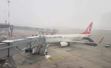 Pavarësisht mjegullës fluturimet realizohen nga Aeroporti “Adem Jashari”