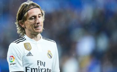 Modric refuzon rinovimin e kontratës me Real Madridin
