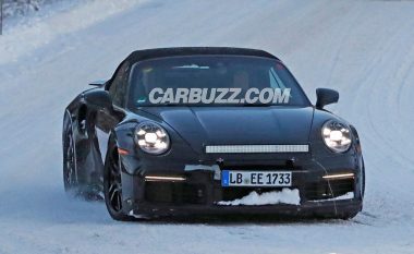 Porsche 911 Turbo S ‘kabriolet’ kapet duke u testuar në rrugë me borë (Foto)