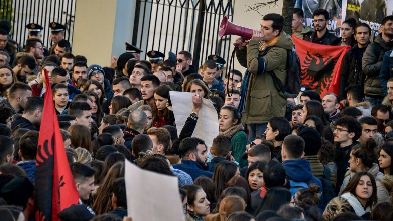 Dita e 10 e protestës së studentëve: Nuk kthehemi në universitet! (Video)