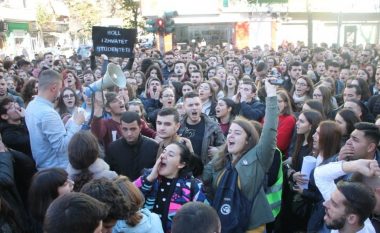 Studentët në Tiranë paralajmërojnë protestë kombëtare