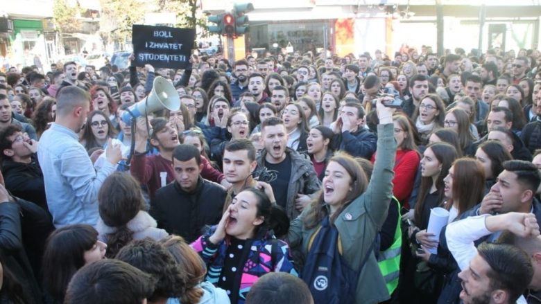 Studentët në Tiranë paralajmërojnë protestë kombëtare