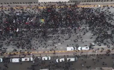 Protesta e Studentëve në Tiranë para Kryeministrisë, pamje me dron (Video)