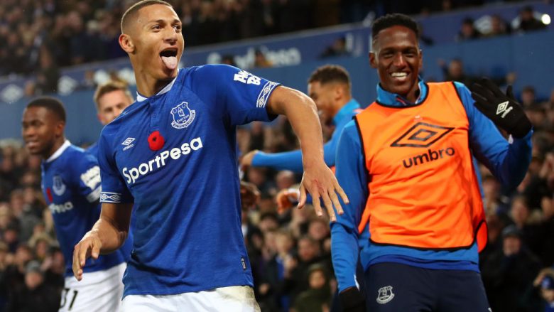 Barcelona mendon transferimin e Richarlisonit