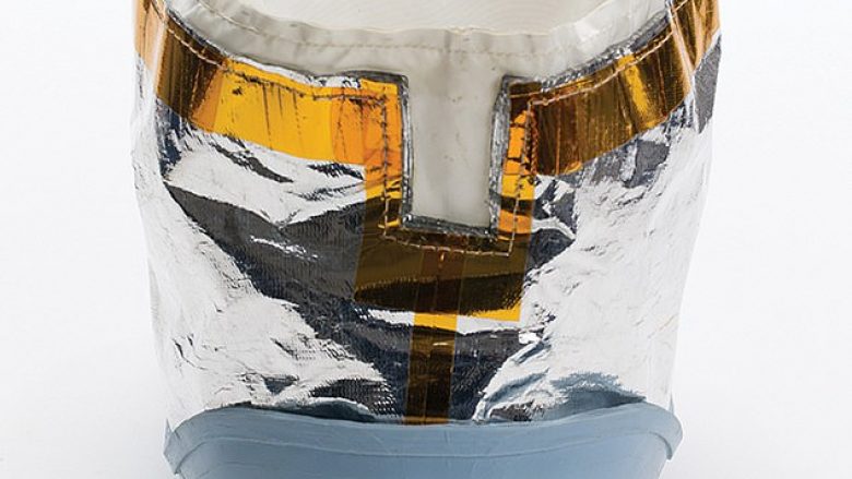 Shitet për 45 mijë euro, çizmja e Neil Armstrong nga misioni në Hënë (Foto)