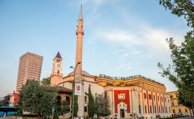Rritet numri i qytetarëve të Maqedonisë që vizitojnë Shqipërinë