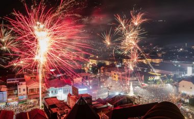 Urimet e yjeve shqiptare për Vitin e Ri 2019