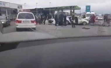 Policia jep detaje për aksidentin në Penuhë të Podujevës: Një e vdekur dhe shtatë të lënduar