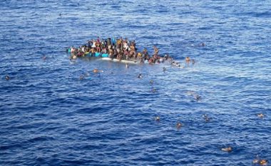 Anija shqiptare “Lissus” shpëton 84 emigrantë në detin Egje