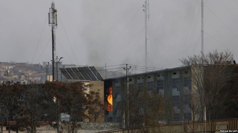 Së paku 43 të vrarë nga sulmi i militantëve në Kabul