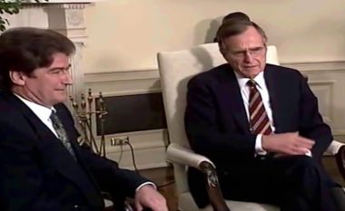 Sali Berisha zbulon detajet e takimit të vitit 1992 me ish-presidentin amerikan George H.W. Bush: Tregon çfarë e pyeti për Kosovën? (Video)
