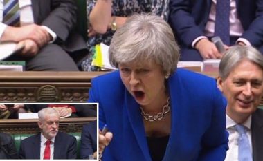 “Grua budallaqe”: Corbyn mohon të ketë thënë ato fjalë për kryeministren britanike, të tjerët mendojnë ndryshe! (Video)