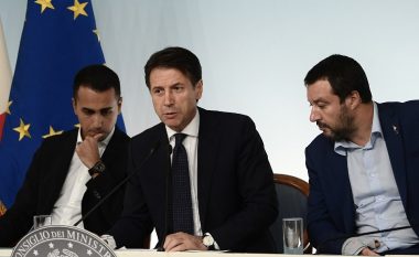 Conte merr përkrahjen për ofertën e re të buxhetit të Italisë