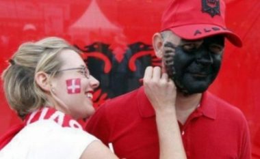 Vajzat zvicerane përgjigjen nëse do të pranonin të martoheshin me një shqiptar (Video)