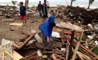 Rritet numri i të vdekurve nga cunami dhe vullkani në Indonezi