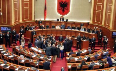 Shqipëri, opozita kthehet sot në Parlament