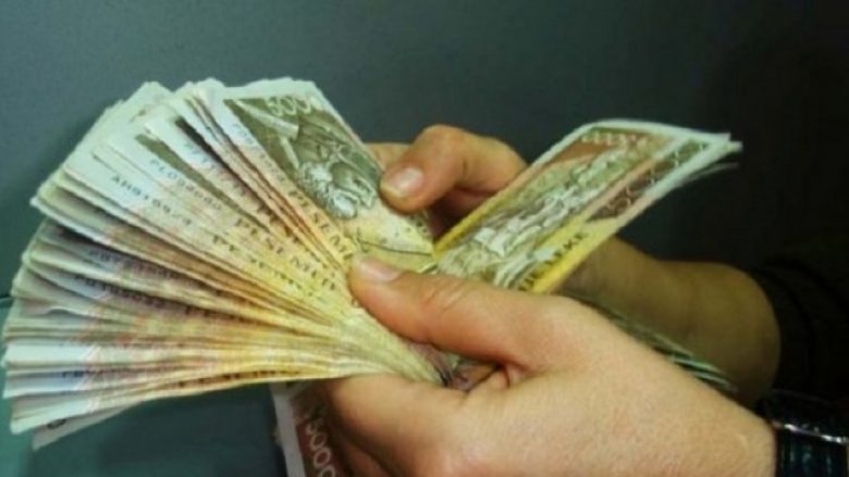 Depozitat bankare në Shqipëri u rritën me 38 miliardë lekë