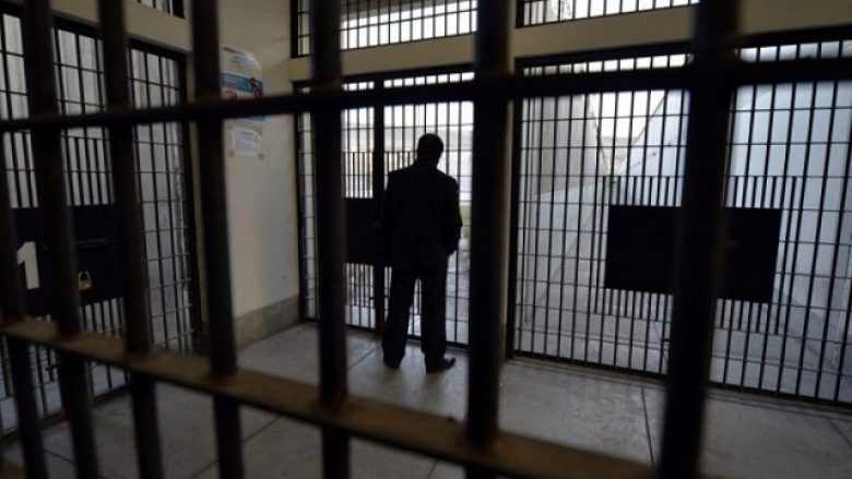 Lirohet nga paraburgimi shoferi i Byrosë së Sigurimeve, që u kap me 113 kg drogë