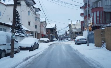 Shpend Ahmeti: Rrugët e Prishtinës po pastrohen, por kujdes gjatë vozitjes