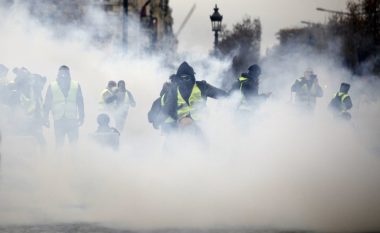 Mijëra protestues sërish në rrugët e Francës
