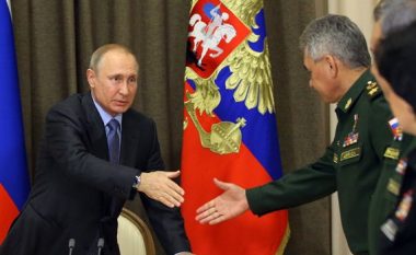 Kush është Andrei Belousov – njeriu pa përvojë ushtarake që do të bëhet ministër i Mbrojtjes i Putinit?