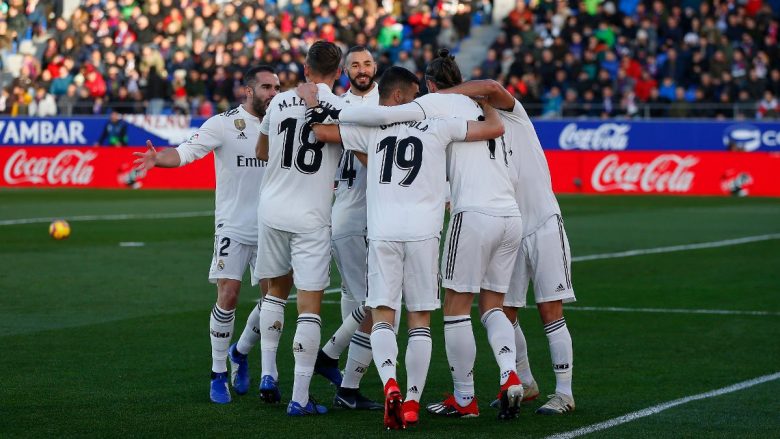 Real Madridi fiton mes vuajtjeve në udhëtim te Huesca