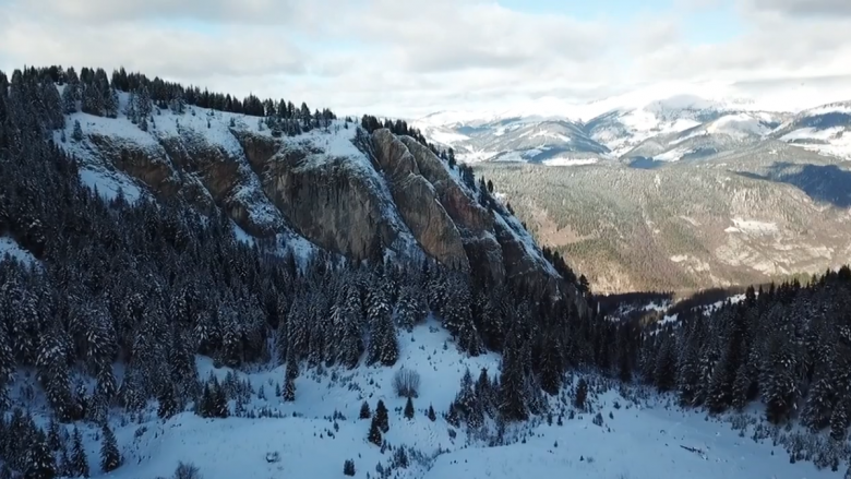 Muhaxheri publikon pamje mahnitëse nga Bjeshkët e Rugovës (Video)