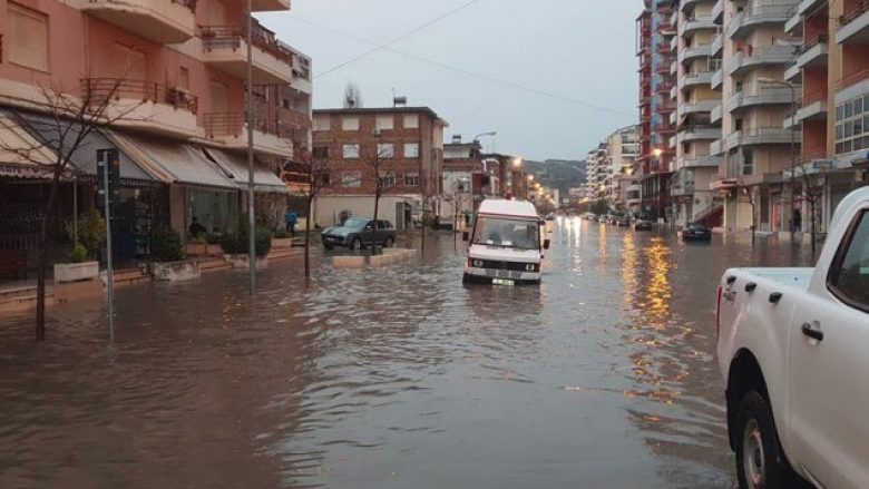 Përmbytet Vlora