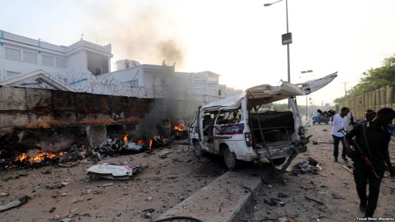 Dhjetëra të vdekur nga shpërthimet në Somali