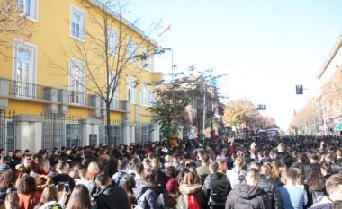 Shqipëria, vendi i parë në rajon për studentët që largohen